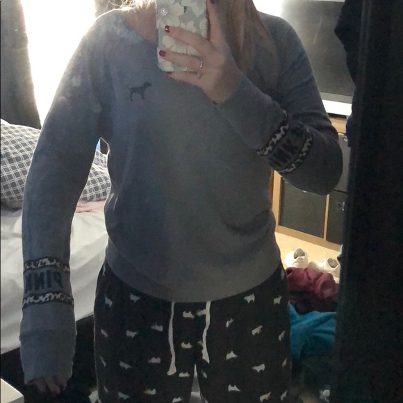 light VS PINK grey crew neck! - Picture 6 of 7